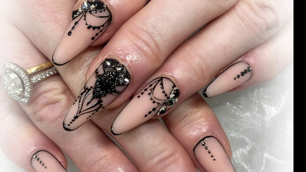 Nail Art That Speaks Your Style: Fall, Fun &amp; Gothic Designs to Try Now